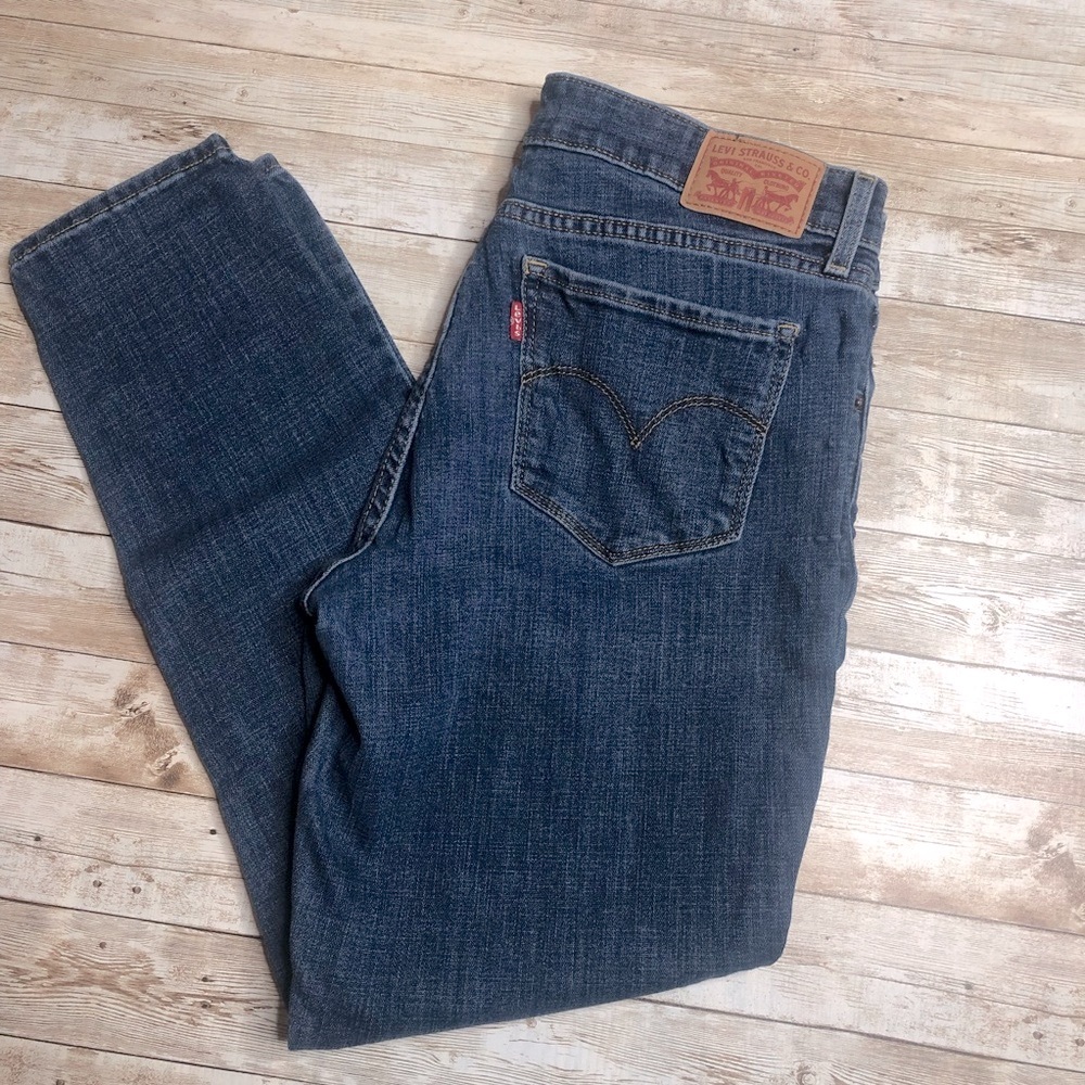 Levi's Women's Skinny Jeans - Medium Blue Denim
